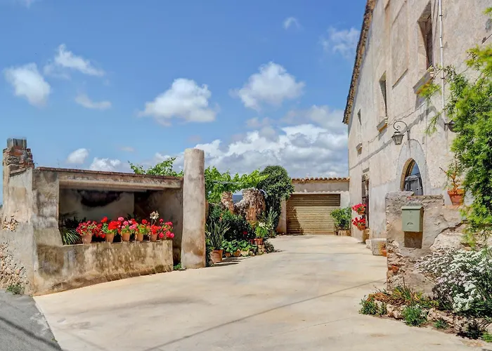 Masia Torres By Hello Homes *